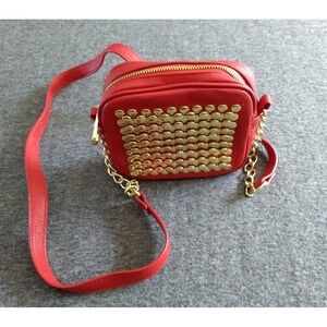 Steve Madden Studded Crossbody Bag Red Leatherette Gold‎ Chain Strap Logo Zipper